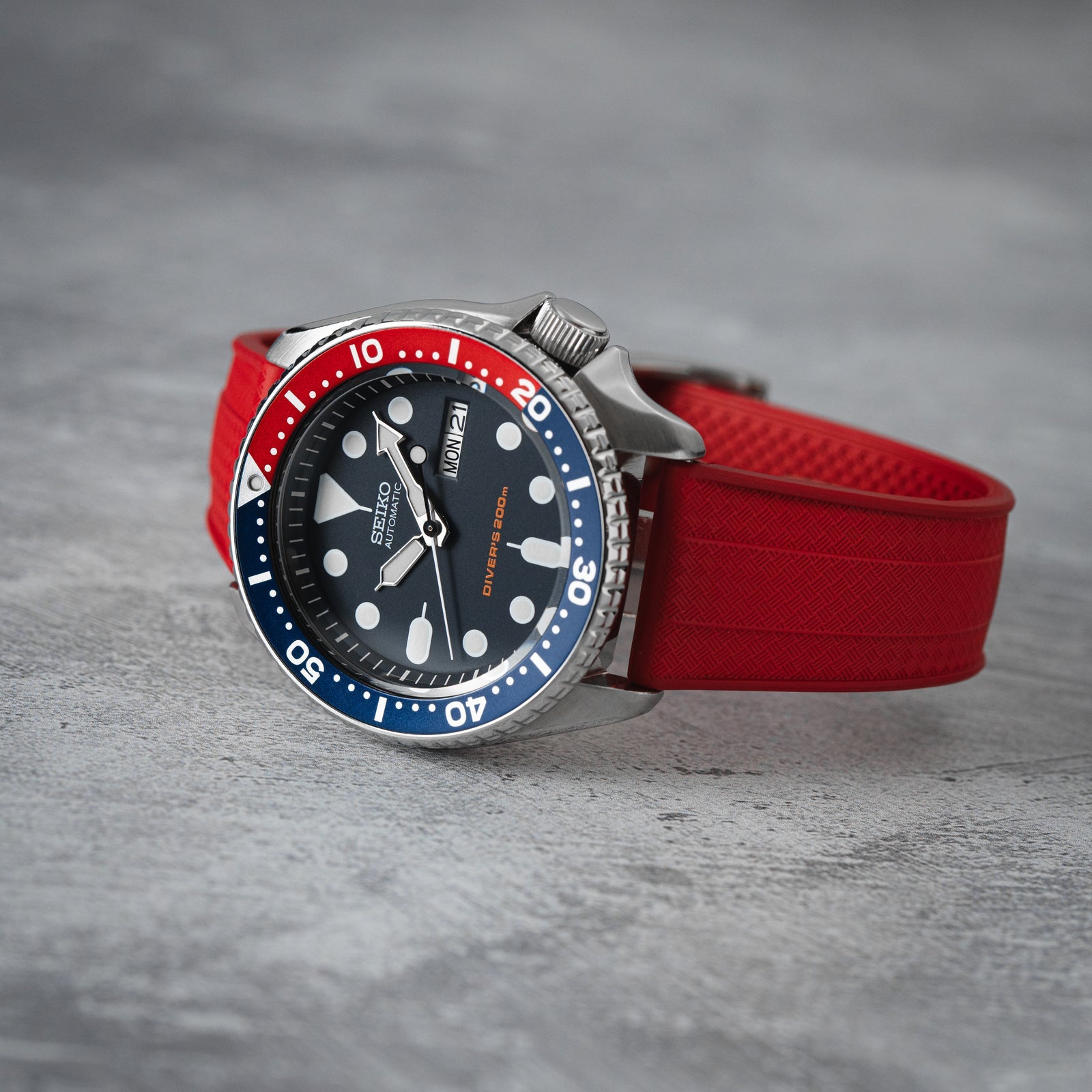 Grid FKM Rubber Strap - Quick-Release - Bright Red (2412)