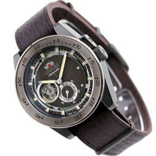 Orient Revival Retro Future Camera Watch RA-AR0203Y RA-AR0203Y10B